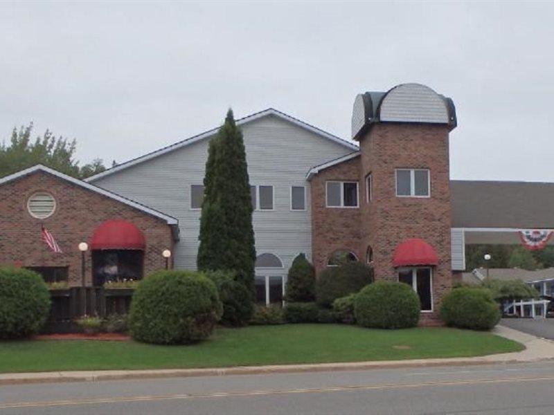 Americas Best Value Inn Saint Ignace Esterno foto