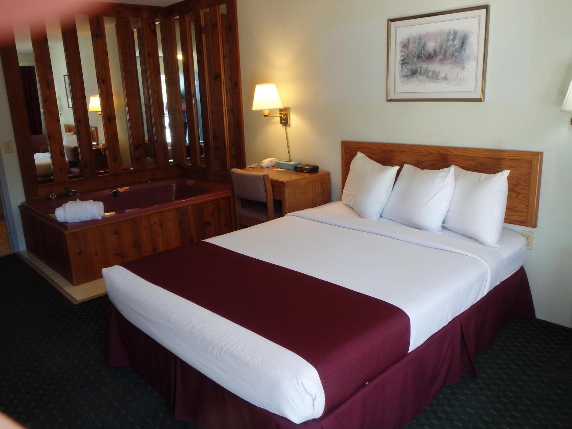 Americas Best Value Inn Saint Ignace Camera foto