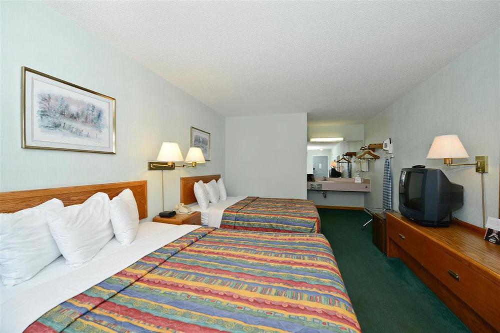 Americas Best Value Inn Saint Ignace Camera foto